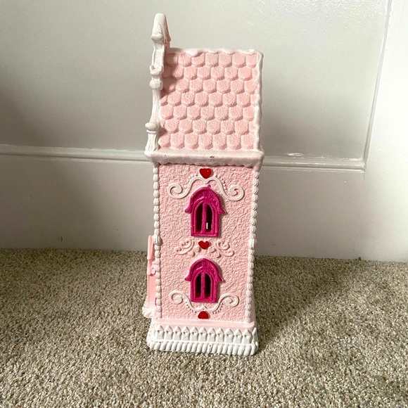 Cupcakes & Cashmere Valentines Day house - Picture 5 of 9